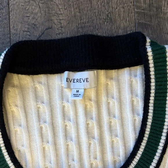 Evereve White Sweater with Green Accents Medium - Picture 2 of 5